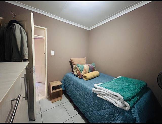 3 BEDROOM HOUSE FOR SALE IN VANDERBIJLPARK CE 4